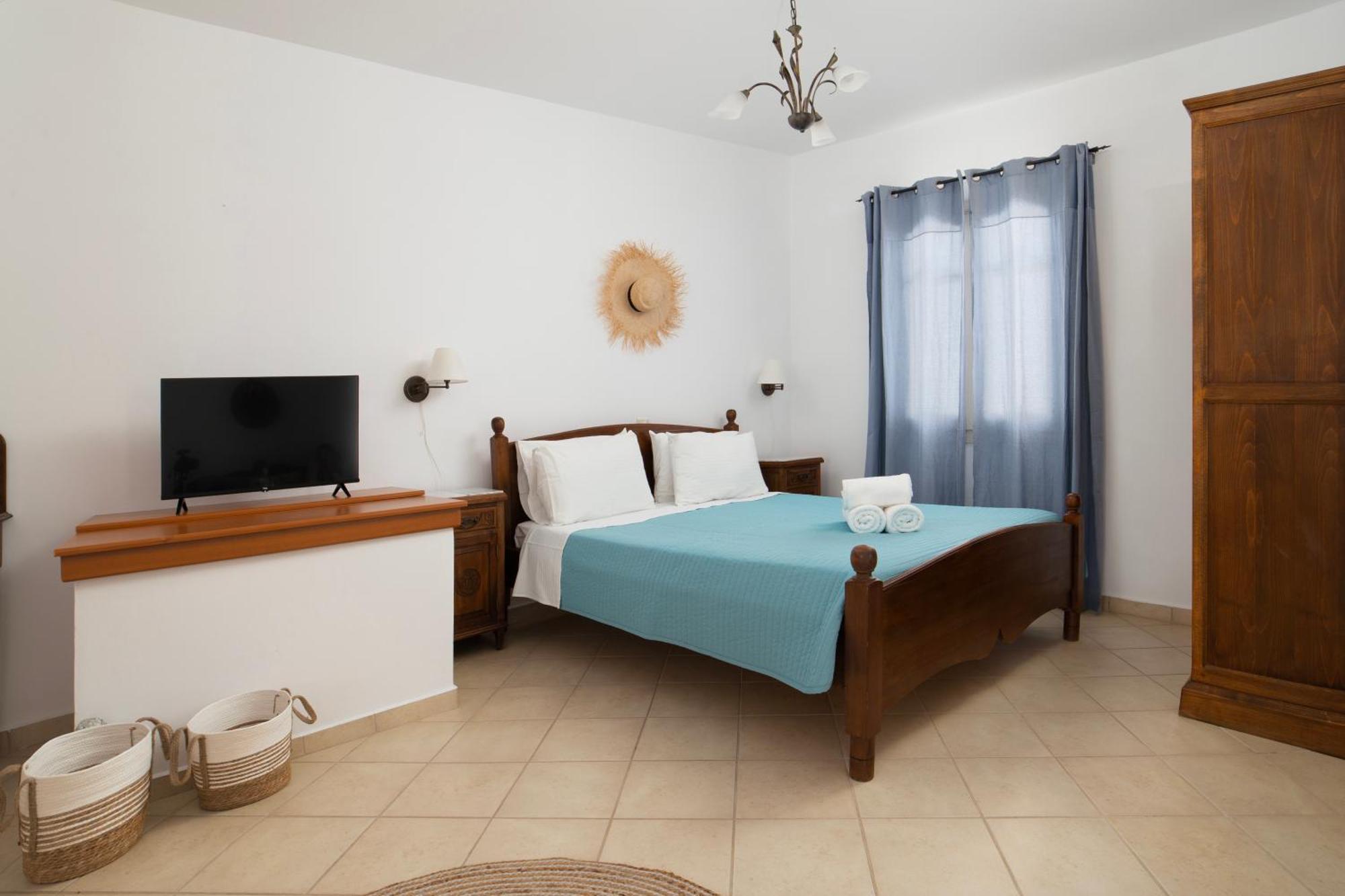 Almar Apartments Batsi  Exterior photo